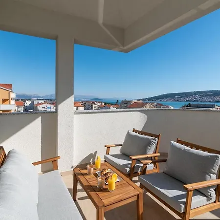 Apartment Olea Trogir